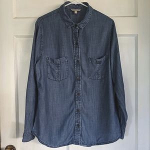Banana Republic blue denim-look button up shirt